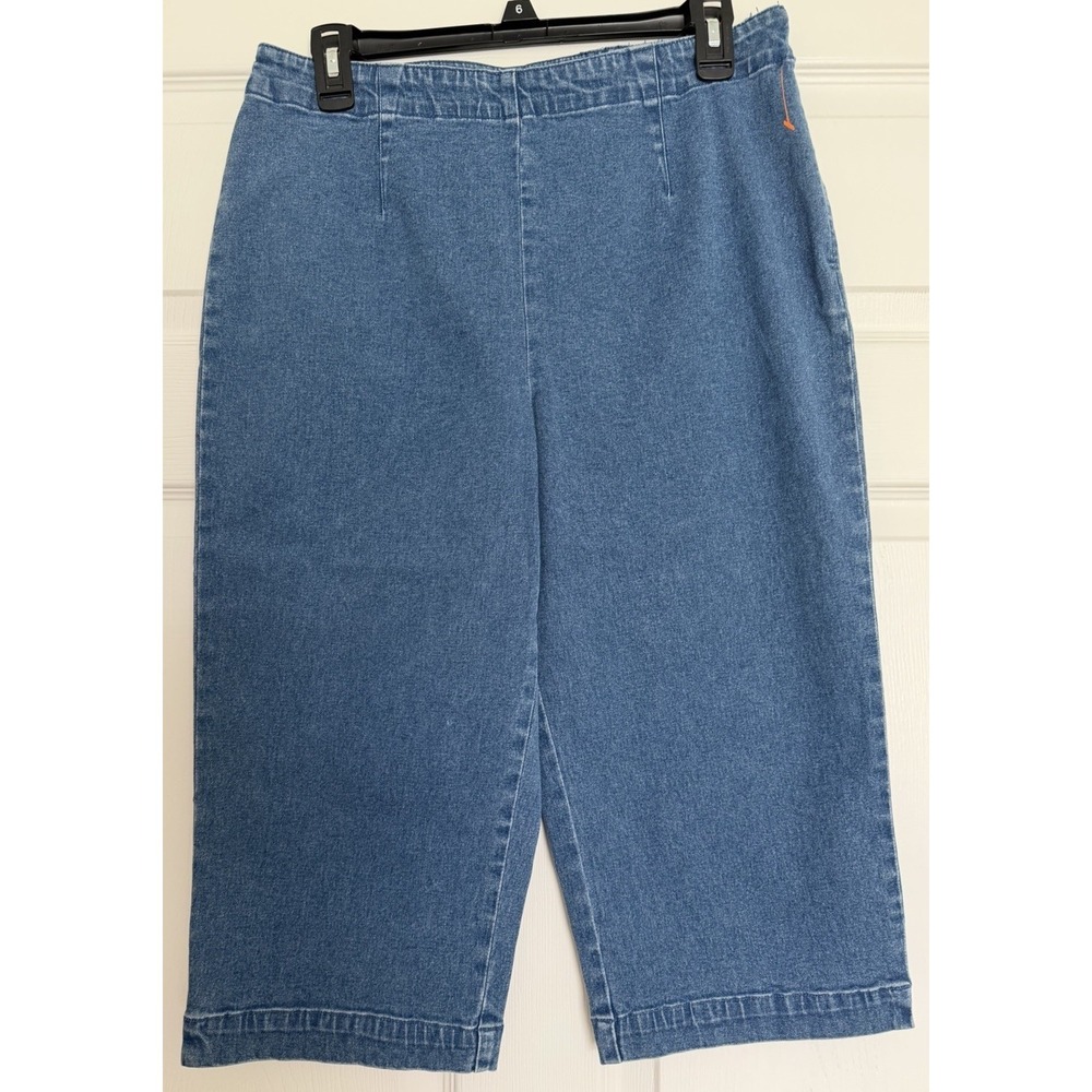 Charter Club NWT Denim Clam Diggers Size 12 Pull On Capri Jeans Medium Wash